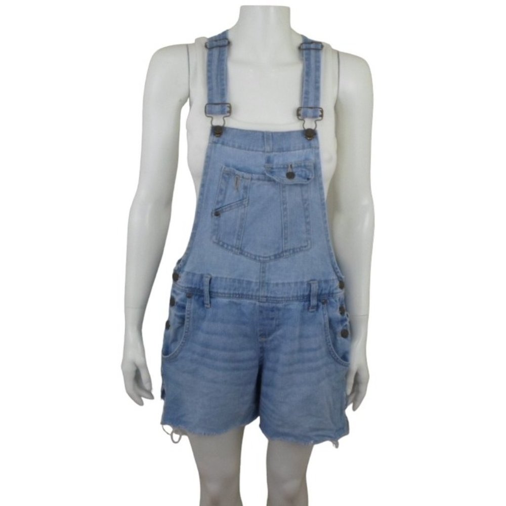 LEI Light Wash Blue Denim Ripped Cutoff Bib Shortalls Womens M